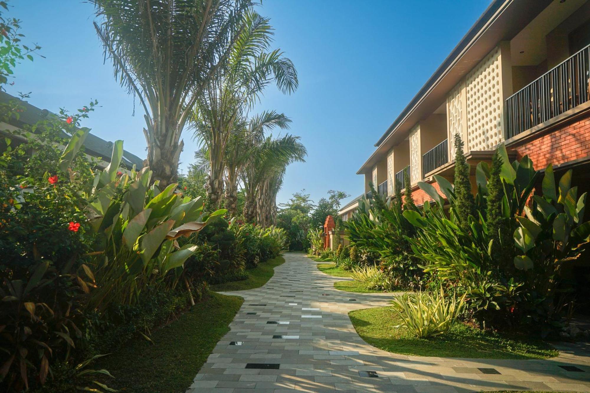 The Grand Villandra Resort Lovina Exterior foto